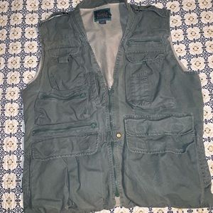 Green fishing Vest used